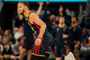 世界赛英雄联盟-上次打灰熊被虐51分&amp;自己2分！库里：我忘了 我关注本场的重要性