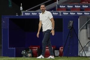 世界赛官网-奥萨苏纳主帅：曾请求不要在今天踢但未被采纳 不会对此过多纠结